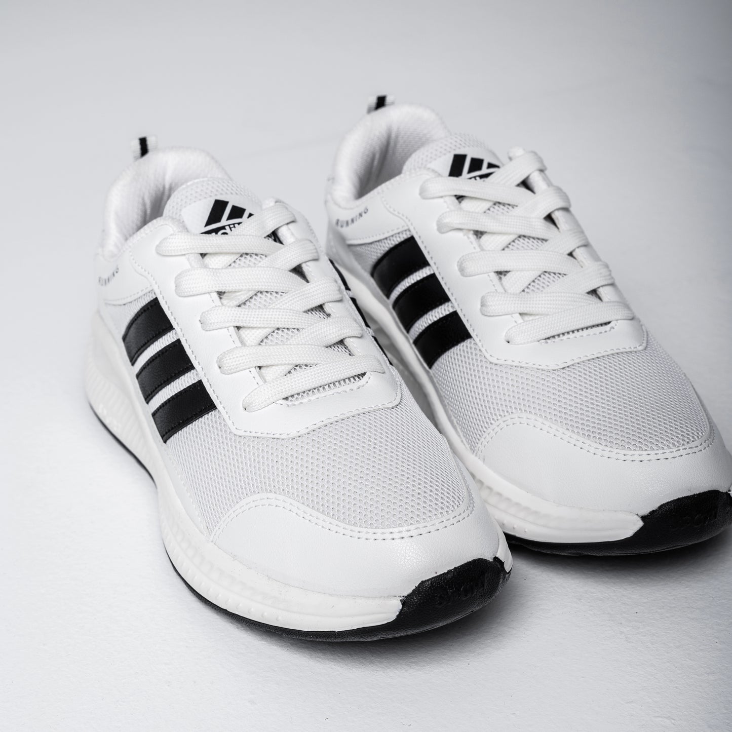 StrideMax men Running Shoes | White