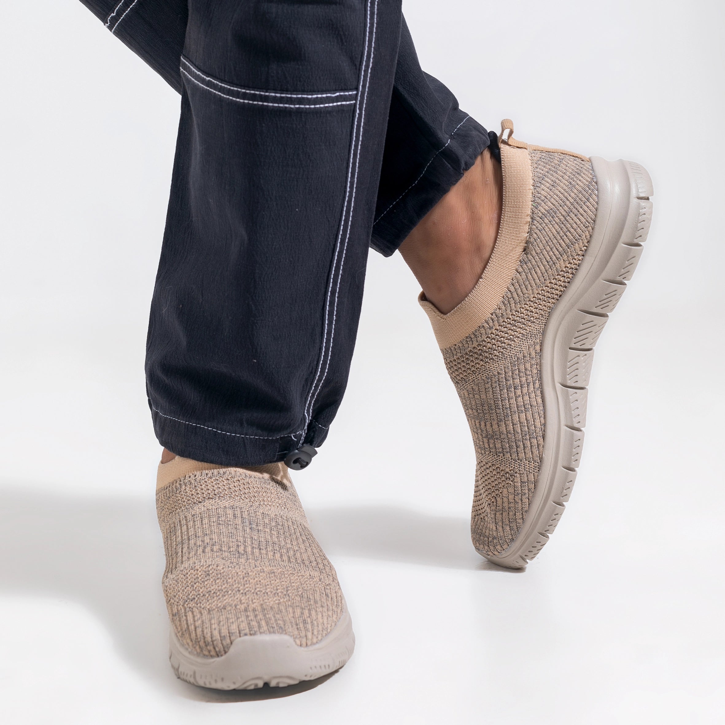 FlexiStride Slip on men sneaker | Beige