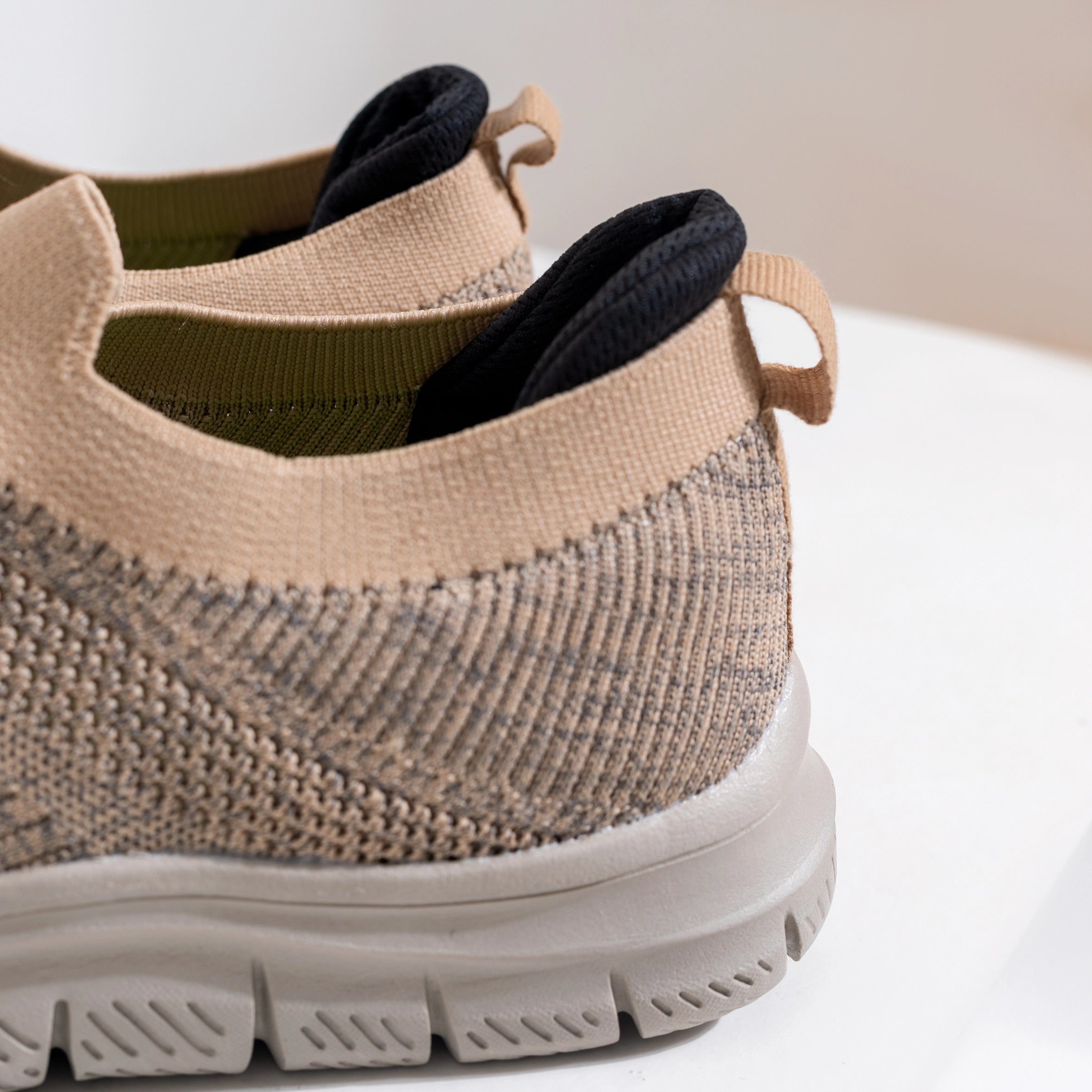 FlexiStride Slip on men sneaker | Beige