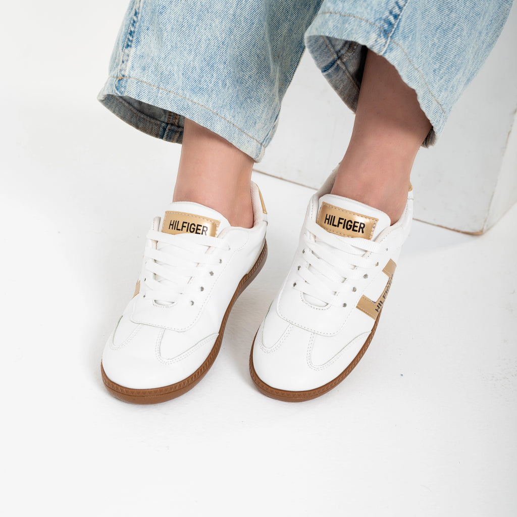 Core Flex women's Sneaker | Gold